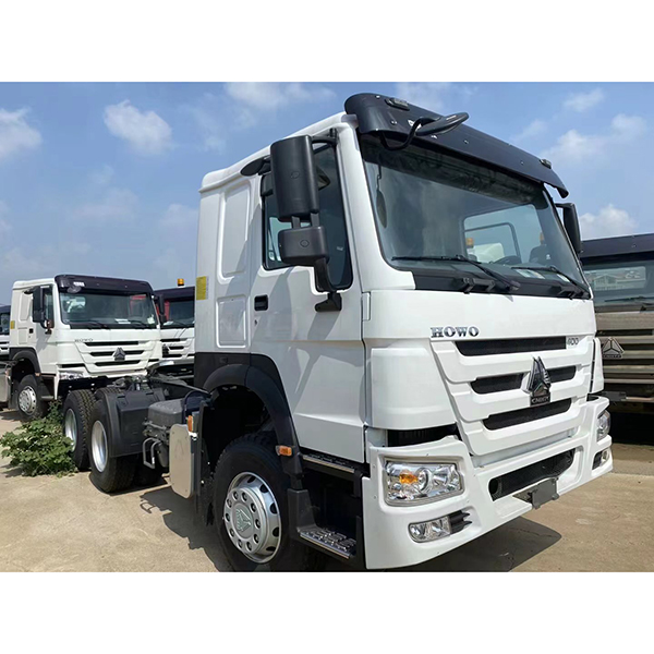 howo NX 6x4 牵引车  轻型/重型