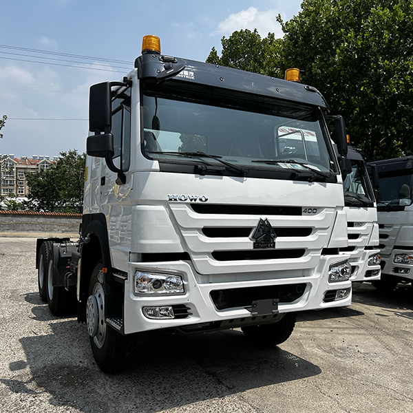 howo NX 6x4 牵引车  轻型/重型